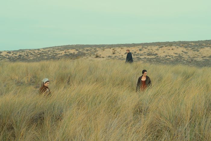 portrætafenkvindeiflammer